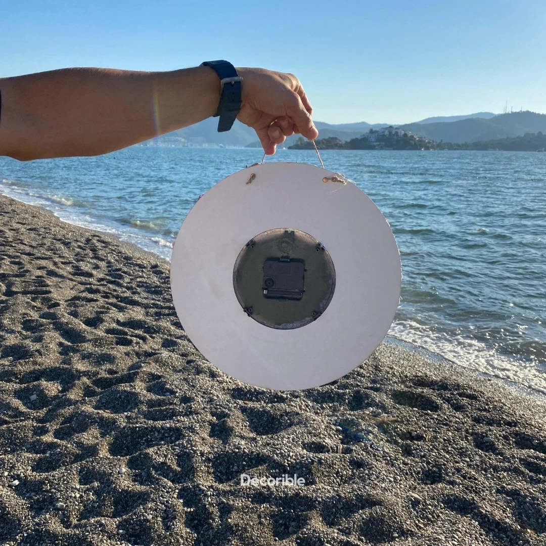 Beyaz Deniz Kabuklu El Yapımı Dekoratif Duvar Saati